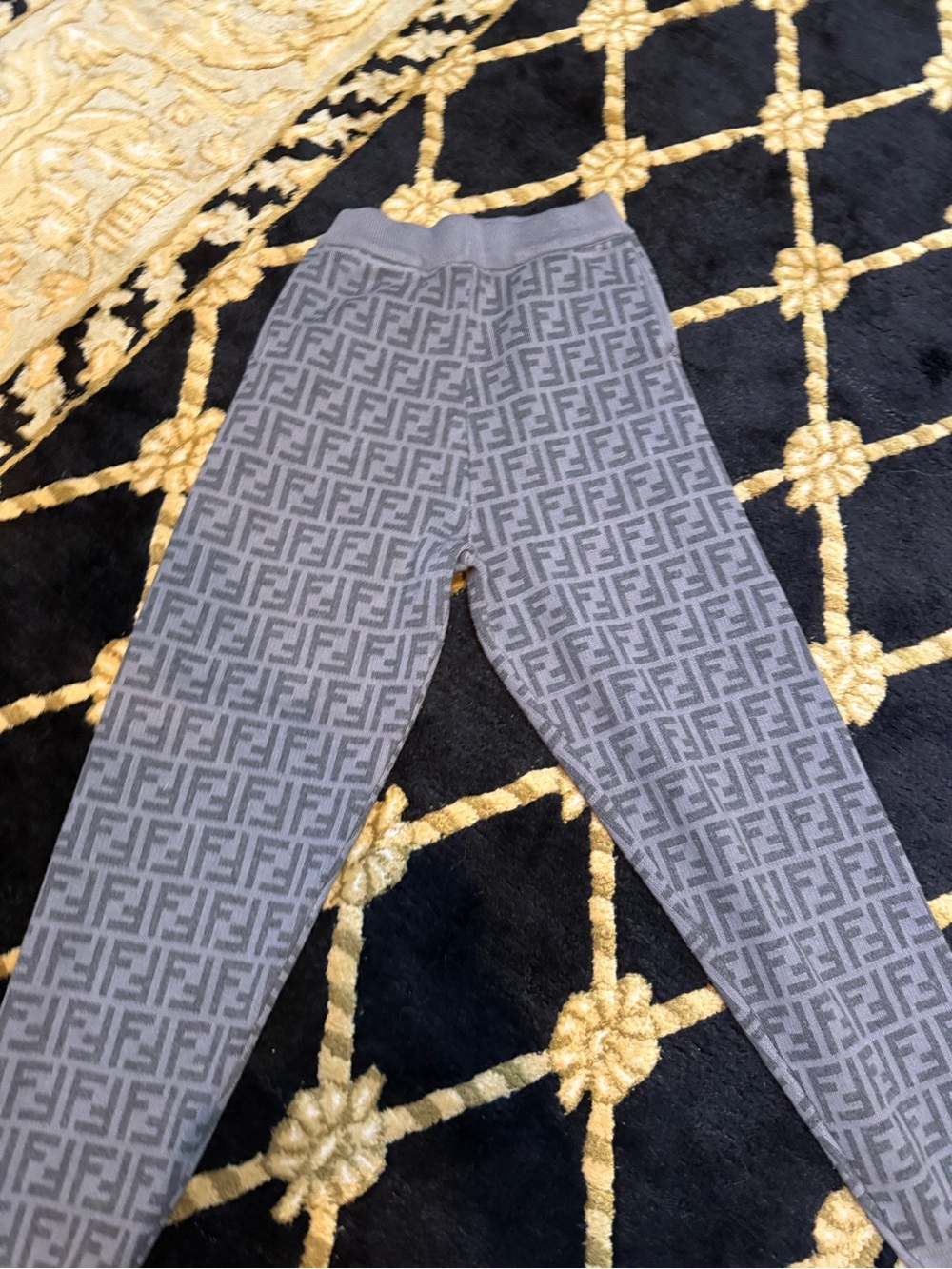 Authentic FENDI sweater Gray FF Logo heavy Knit Joggers sweats
